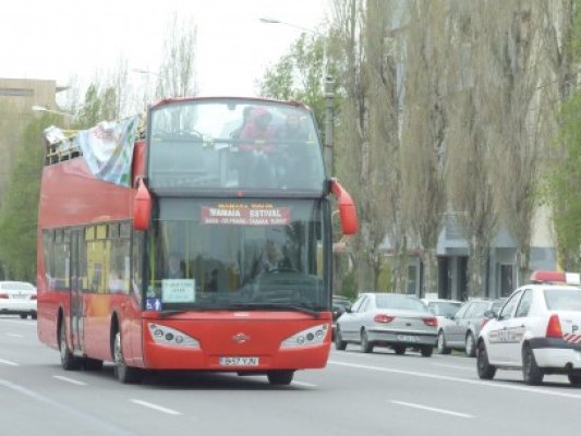 Autobuzele etajate, reintroduse în circulaţie de miercuri, la Mamaia